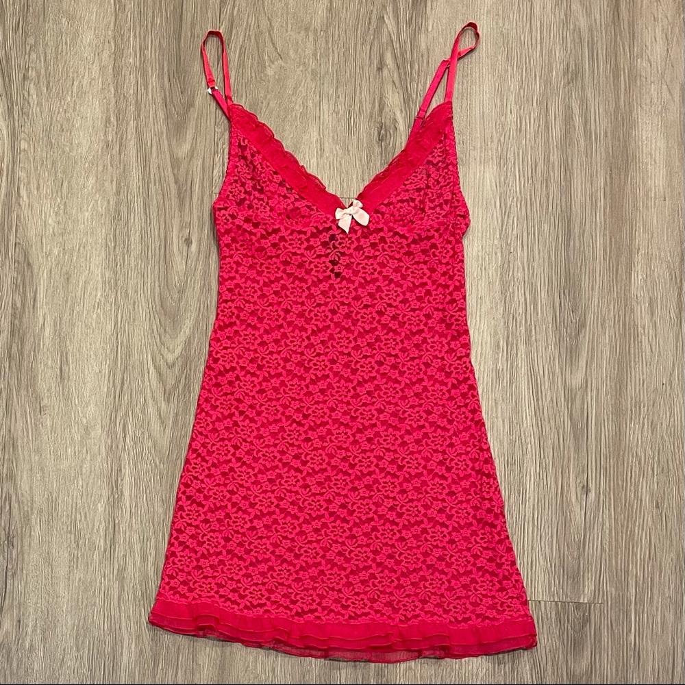 NWOT Victoria’s Secret Pink Lace Chemise - Picture 5 of 12